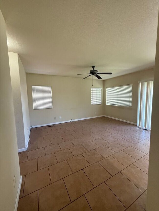 Building Photo - Coming Soon: Spacious 3BR/2.5BA Home in Northwest Reno