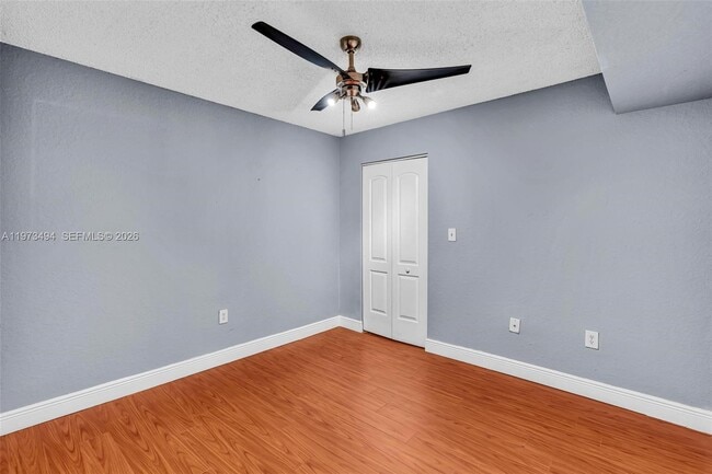 Building Photo - 2810 N Oakland Forest Dr