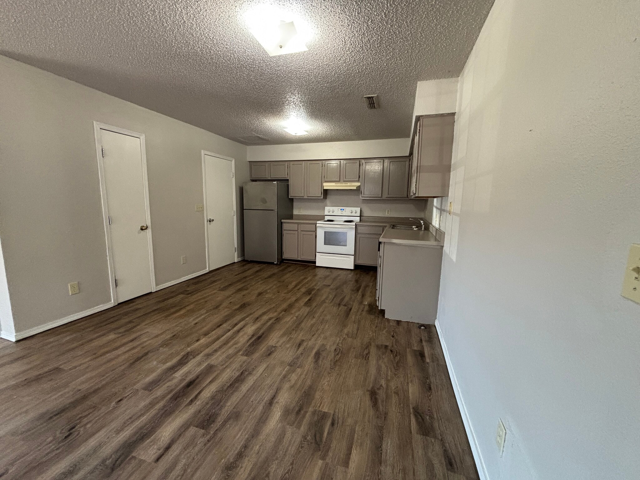Building Photo - 3166 Singletree Ave
