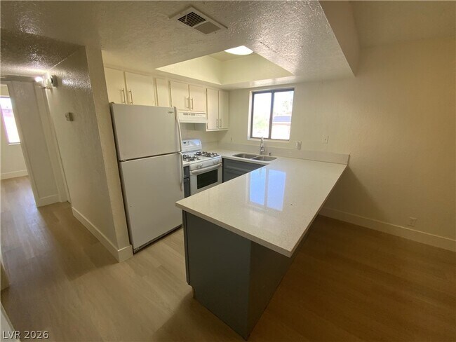 Building Photo - 6994 Issac Ave