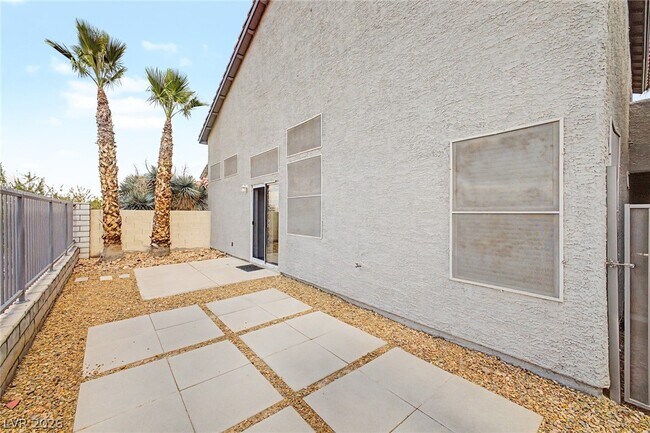 Building Photo - 2316 Ramsgate Dr