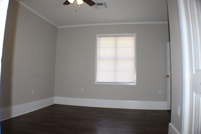Building Photo - Home for rent!