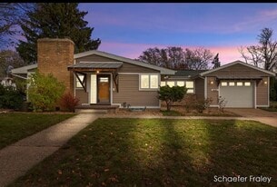 Building Photo - 677 Harrison Ave
