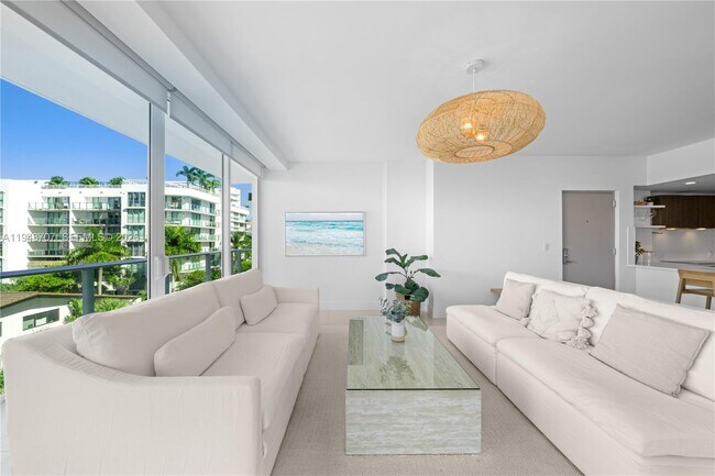 Building Photo - 1150 102nd St