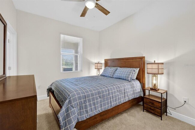 Building Photo - 6070 Sierra Crown St