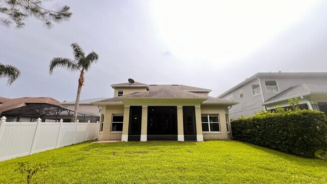 Building Photo - Available NOW! Stunning 4-Bedroom Home in ...