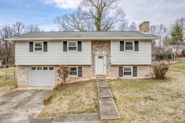 Building Photo - 1207 Althea St