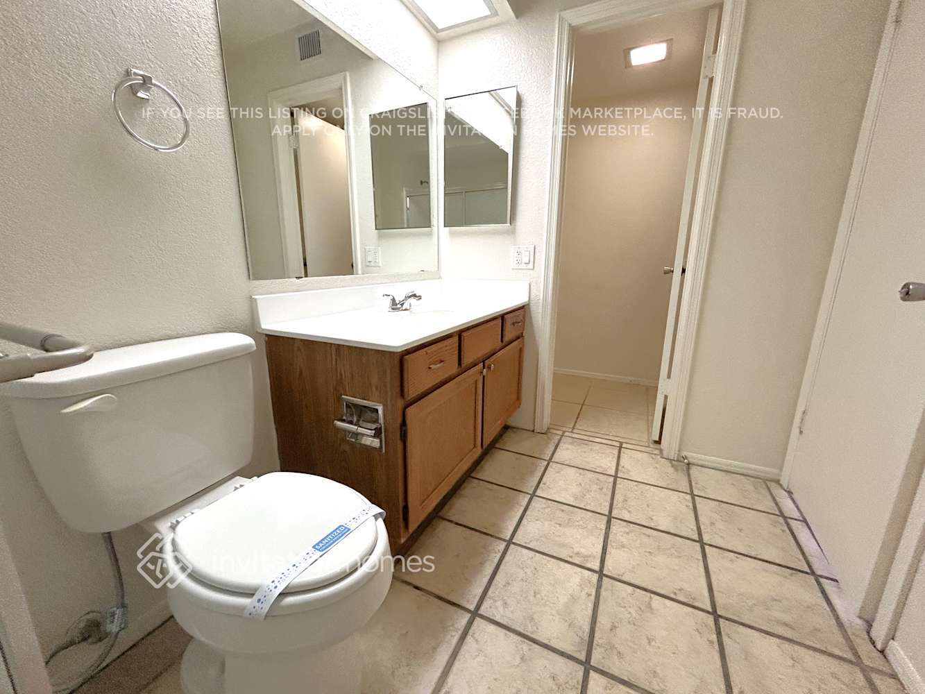 Building Photo - 6839 W Gardenia Ave