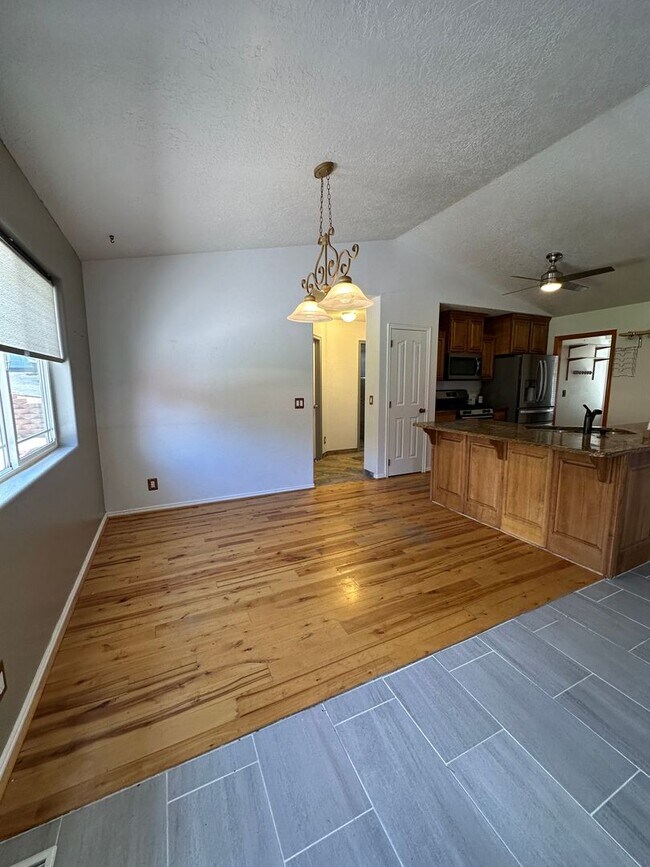 Building Photo - 162 N 2475 W Cir