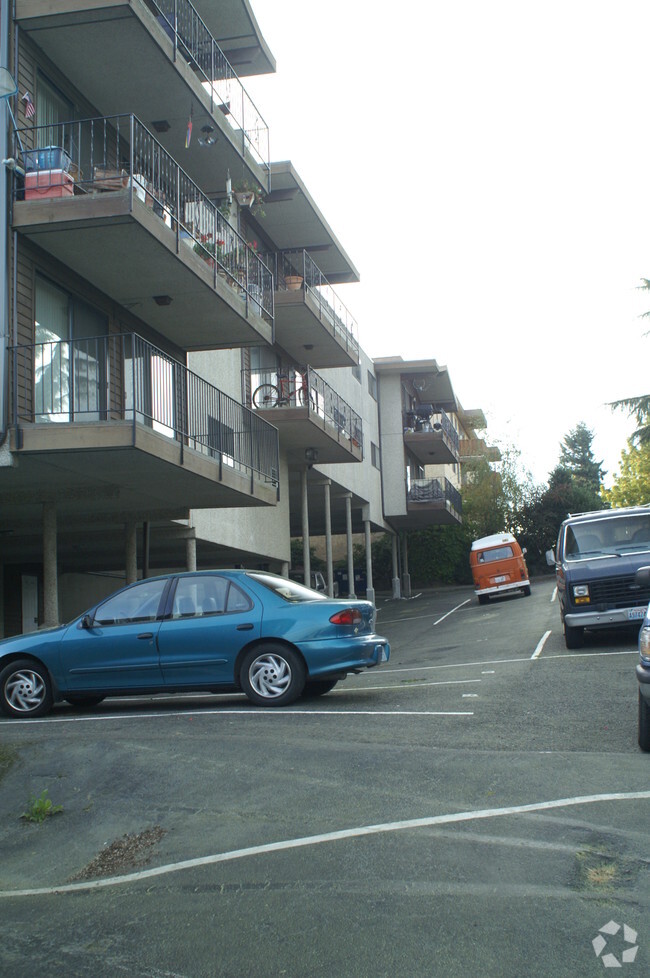  - Mariner Apartments