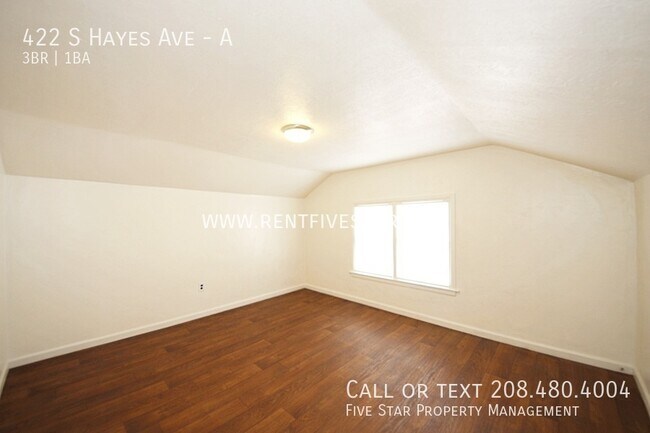 Building Photo - 422 S Hayes Ave