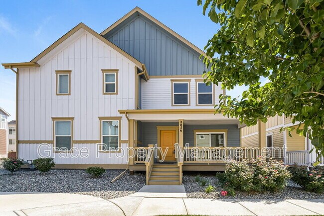 Primary Photo - 2856 S Fox Ct