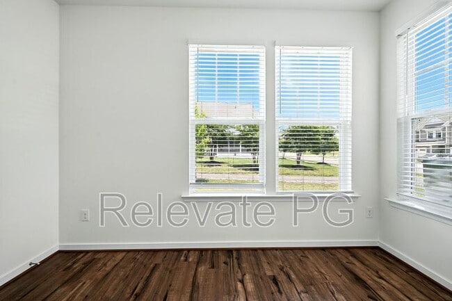 Building Photo - 9893 Honeybee Dr