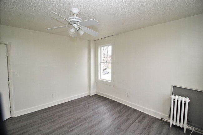 Building Photo - Nice EOG Coldstream Homestead Montebello 3bd/1ba w/ W/D! Available 6/15