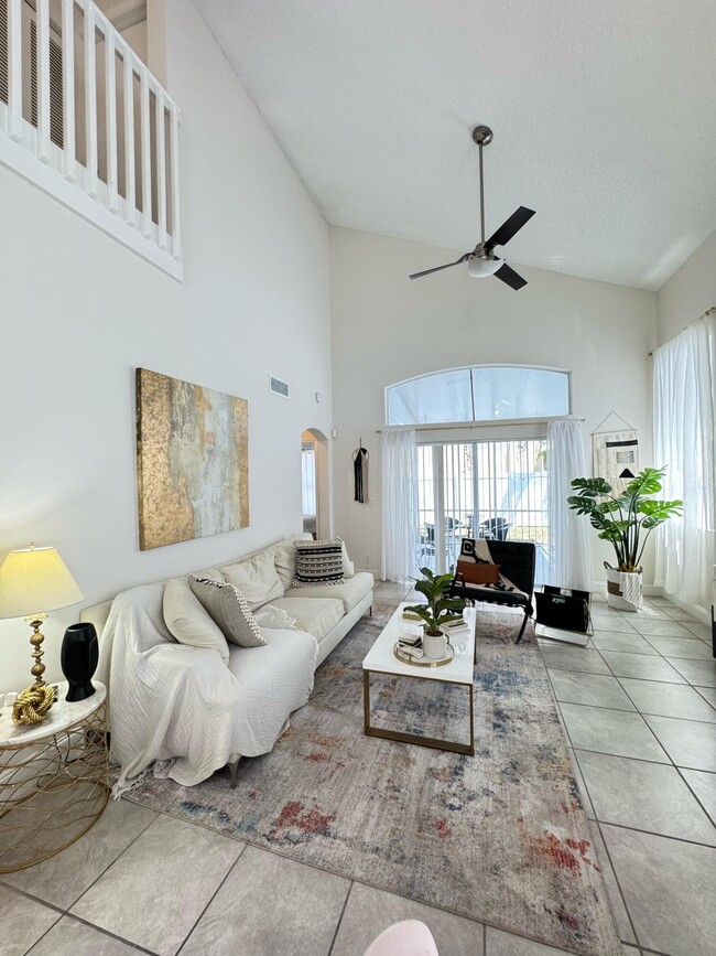 Building Photo - 6752 Green Island Cir