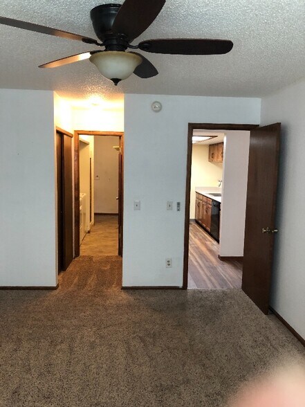 Building Photo - 5033 W 73rd Ave