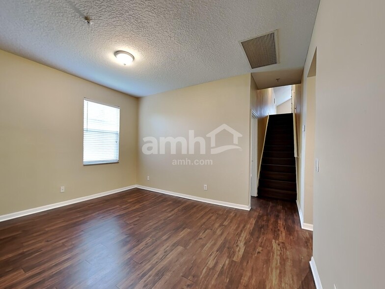 Building Photo - 9705 Bennington Chase Dr