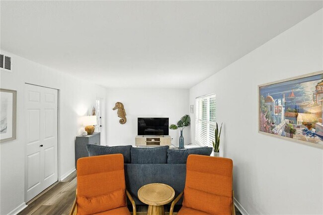 Building Photo - 1799 N Highland Ave