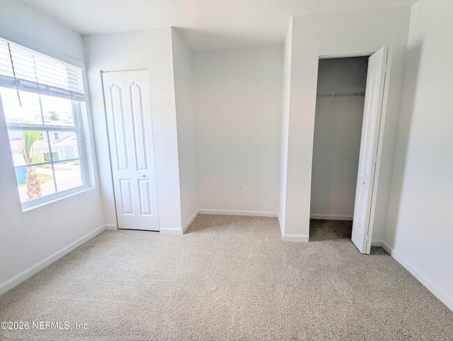Building Photo - 213 Tidal Bch Ave