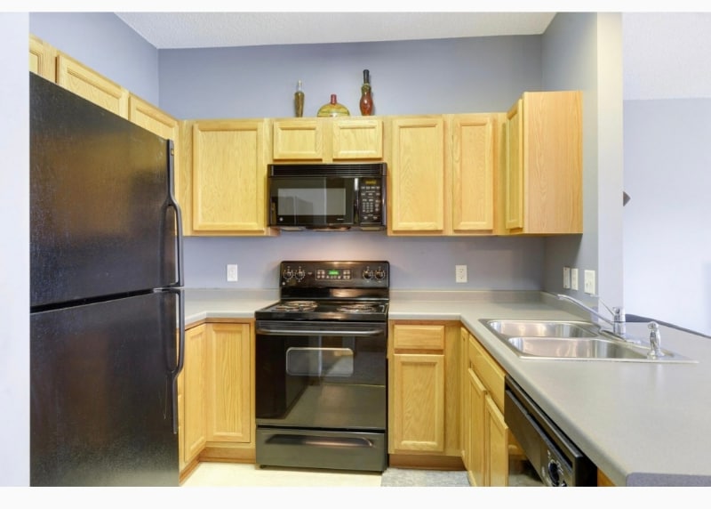 Building Photo - 6744 Meadow Grass Ln S