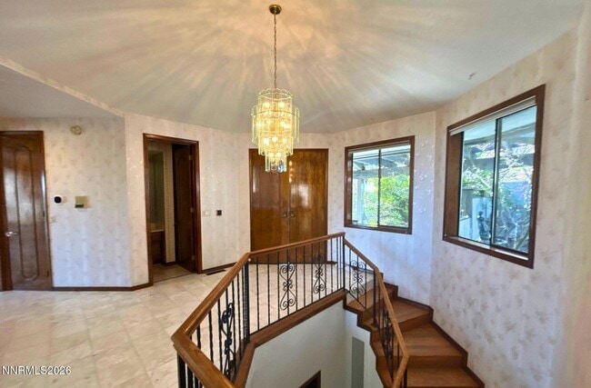 Building Photo - 2795 Lakeridge Terrace W