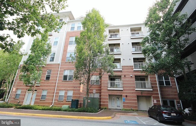 Building Photo - 9486 Virginia Center Blvd