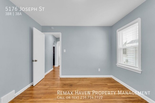 Building Photo - 5176 Joseph St