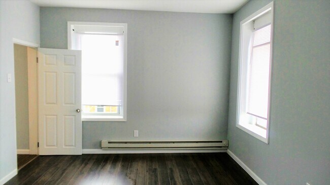 Building Photo - 1640 Wolf St