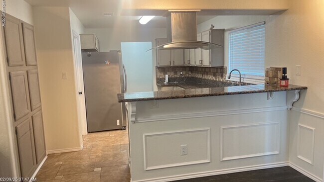 Building Photo - 1008 Meadowlark Dr