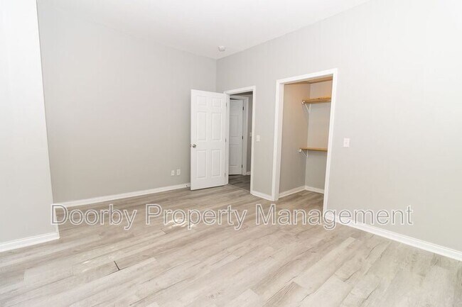 Building Photo - 4807 14th Ave