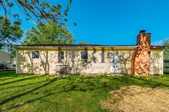 Building Photo - 3204 T Ave
