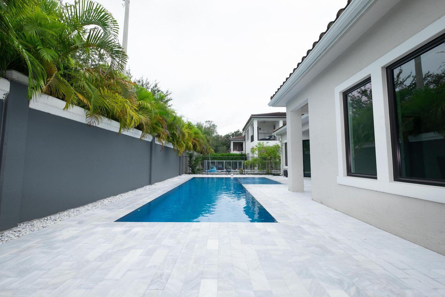 Building Photo - 5663 Brookfield Cir W