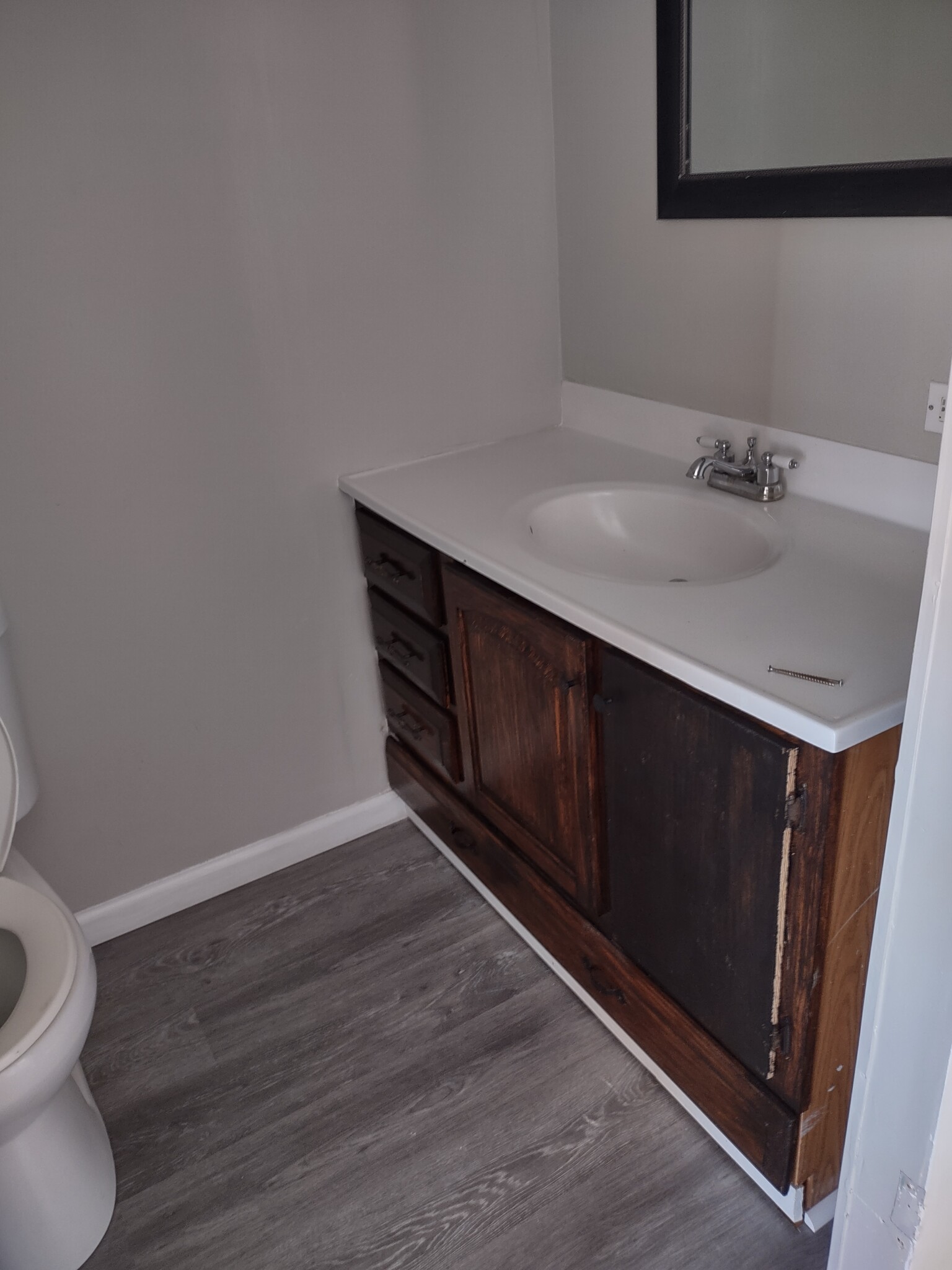 SECOND BATH - 7402 Demure Ln