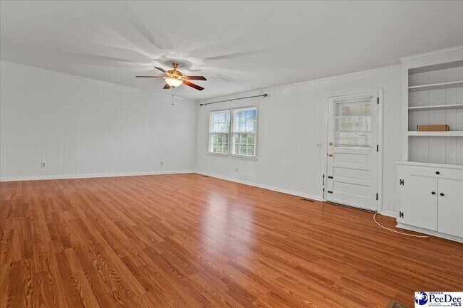 Building Photo - 2223 Camlin Ln