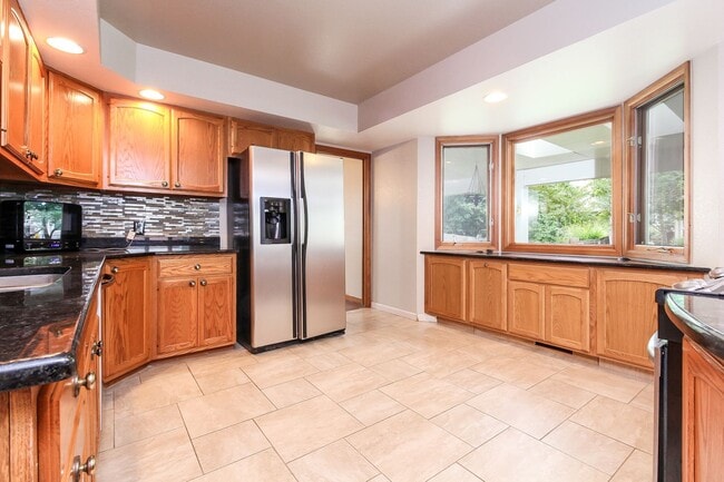 Building Photo - Spacious 3-Bedroom Home with Unfinished Basement in Prime Midtown Fort Collins Location