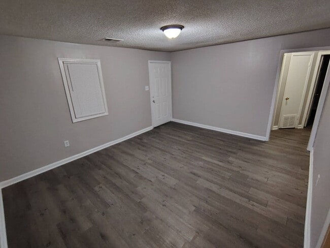 Building Photo - 2659 Windsor Pkwy