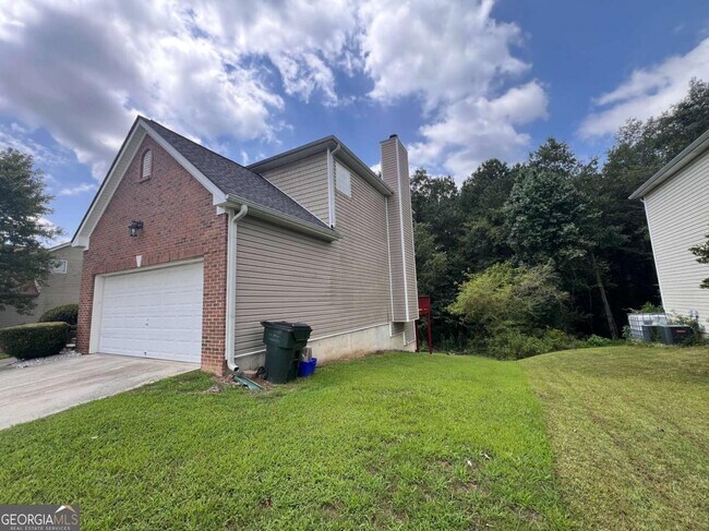Building Photo - 4127 Medlock Wood Dr SW