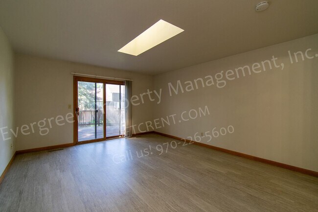 Building Photo - 1223 Red Oak Ct