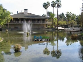 Building Photo - New Carpet, New Paint Close to the Elevator in the Keys