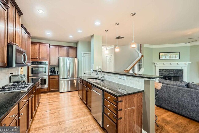 Building Photo - 2072 Hatteras Wy