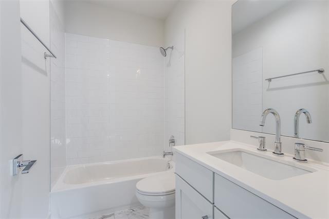 Building Photo - 2128 Ashby St