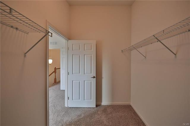 Building Photo - 1082 Sparrow Way