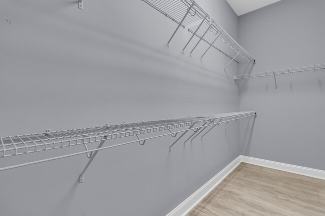 Building Photo - Newly Refreshed Single Story Home in Carol...