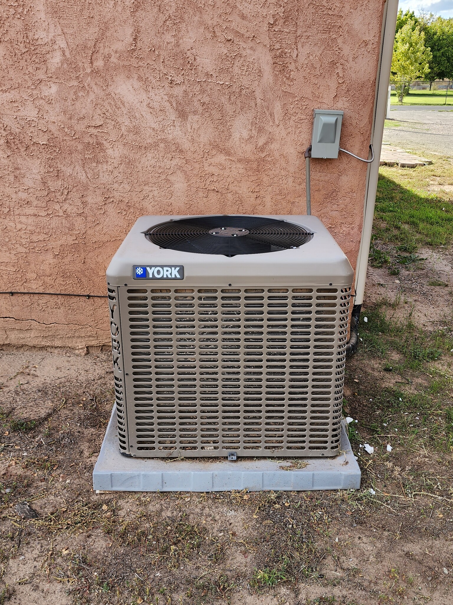 New AC - 460 S Bosque Loop
