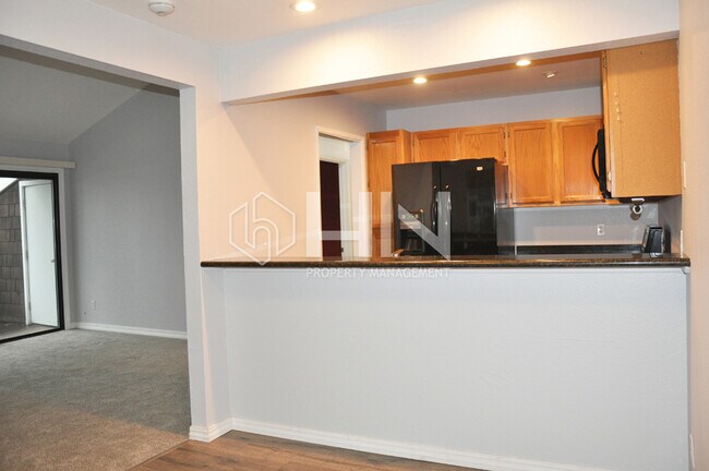 Building Photo - 200 Compton Cir