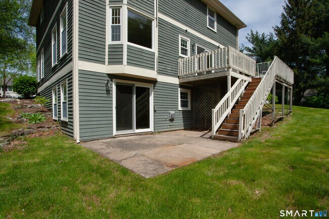 Building Photo - 24 Old Mill Dr