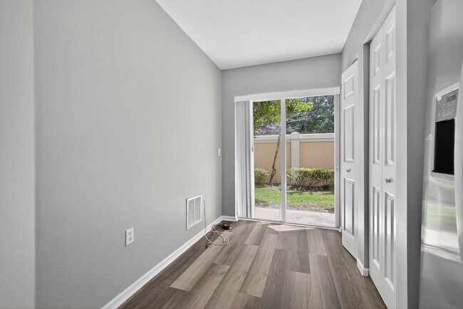 Building Photo - 3770 N Jog Rd