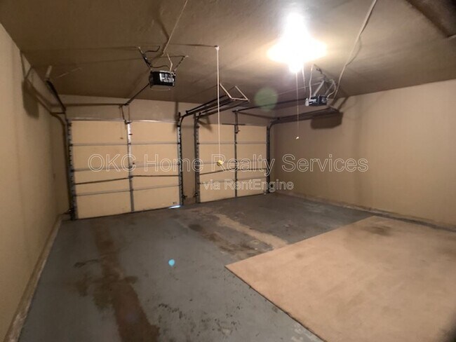Building Photo - 5809 NW 62nd St