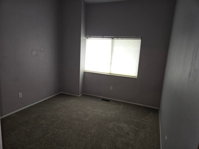 Building Photo - 6136 Palomino Ct