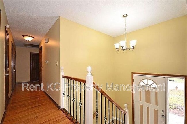 Building Photo - 1524 NE 99th St